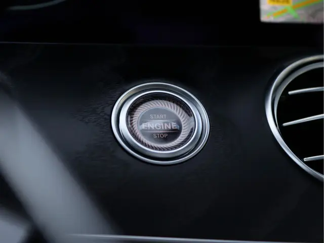 Mercedes-Benz E-Klasse 200 Luxury 2022 Hybride Benzine 51