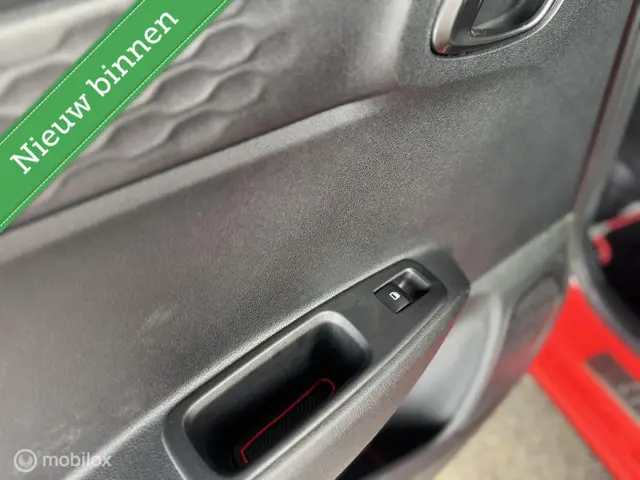 Hyundai i10 1.0 Premium 2020 Benzine 18