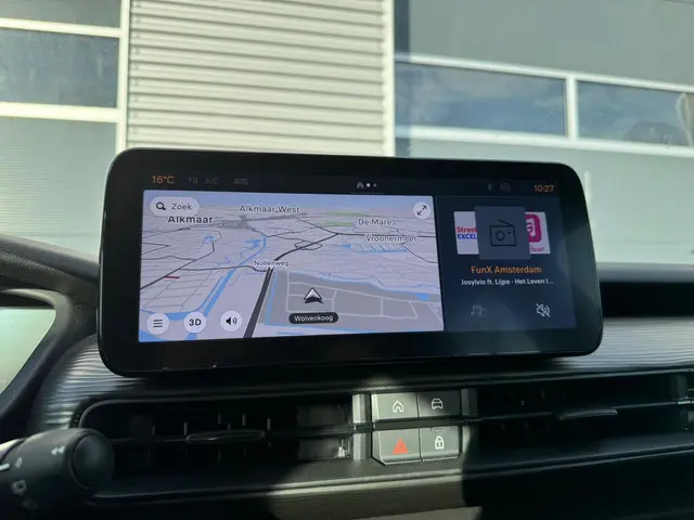 Jeep Avenger 1.2 Altitude 2024 Benzine 18