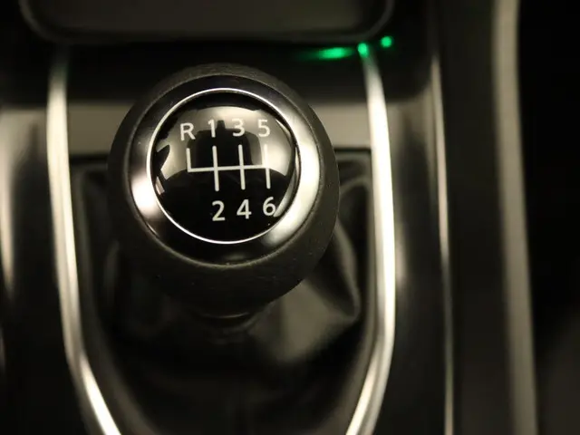 Nissan QASHQAI 1.3 MHEV Visia 2022 Benzine 28