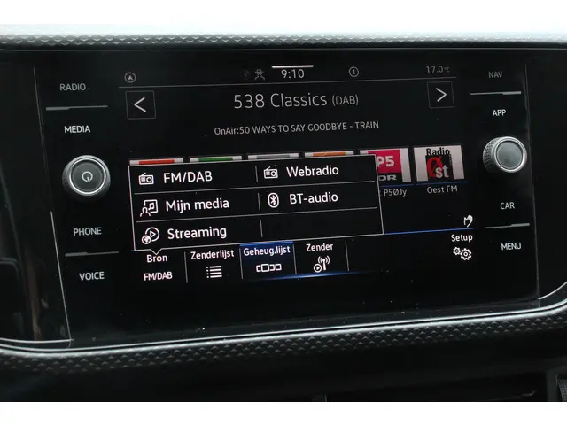 Volkswagen T-Cross 1.0 TSI 110pk DSG Life 2022 Benzine 19