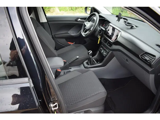 Volkswagen T-Cross 1.0 TSI Life 2021 Benzine 29