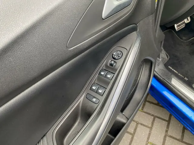 Opel Grandland X Ultimate 2017 Benzine 15