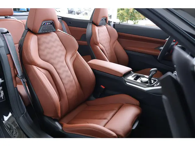 BMW M4 Cabrio Competition 2026 Benzine 9