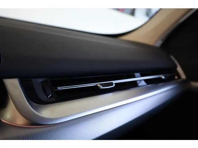 BMW X1 sDrive18i 2022 Benzine 18