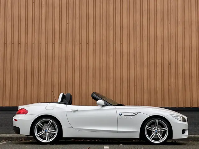 BMW Z4 Roadster sDrive18i Executive 2015 Benzine 4