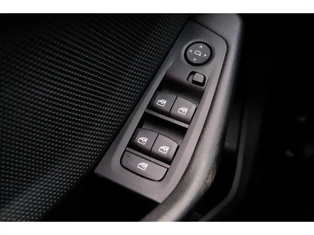 BMW 1 Serie 116d Navi|Clima|LMV|PDC 2020 Diesel 29