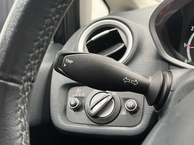 Ford Fiesta 1.25 Titanium 2013 Benzine 14