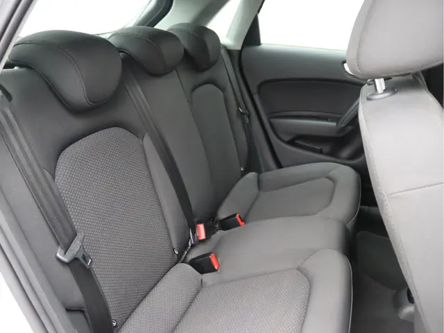 Audi A1 Sportback 1.0 TFSI S-line 2018 Benzine 22