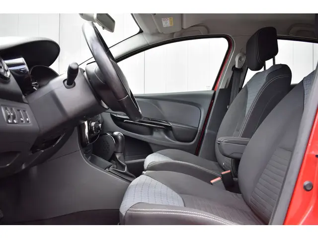 Renault Clio 0.9 TCE Dynamique 2013 Benzine 7