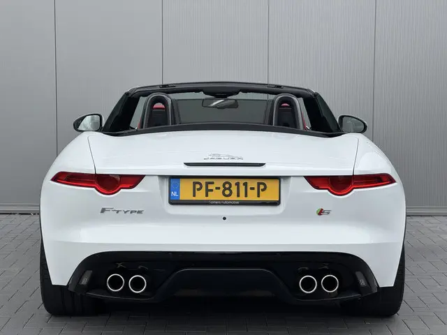 Jaguar F-Type 5.0 V8 S Convertible 2014 Benzine 4