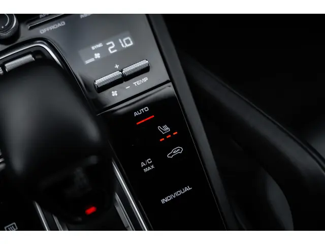 Porsche Cayenne 3.0 E-Hybrid 2023 Hybride Benzine 26