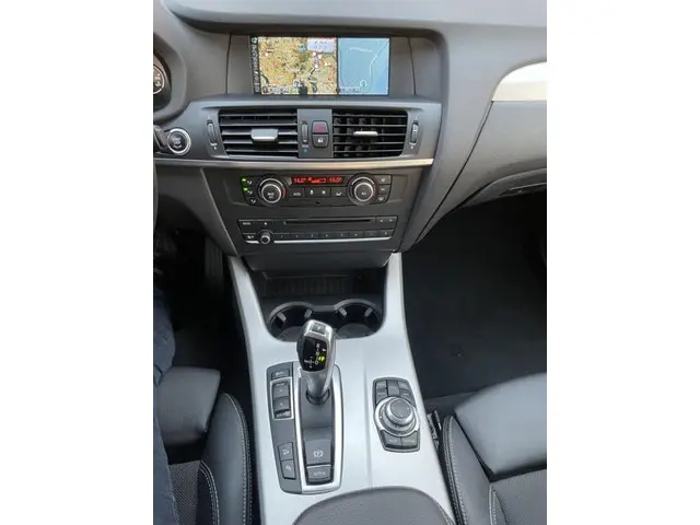 BMW X3 XDrive28i Executive 2015 Benzine 16