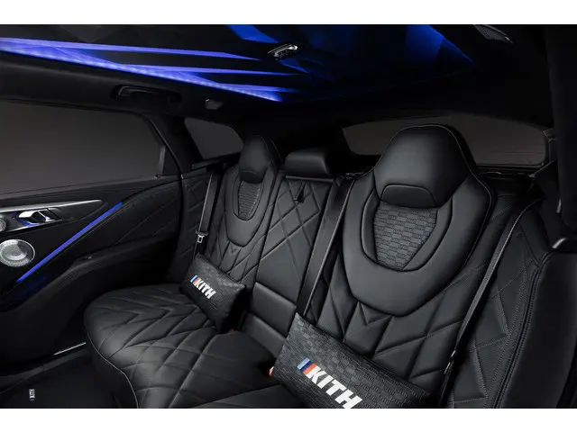 BMW XM By Kith 2025 Hybride Benzine 8