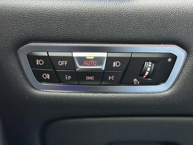 BMW X5 xDrive40i High Executive 7p. 2019 Benzine 36