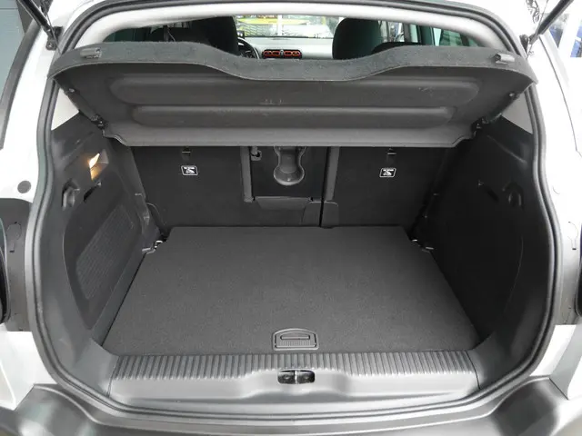 Citroën C3 Aircross 1.2 PureTech S&S Shine 2019 Benzine 13