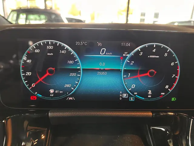 Mercedes-Benz B-Klasse 180 Business Line 2022 Benzine 9