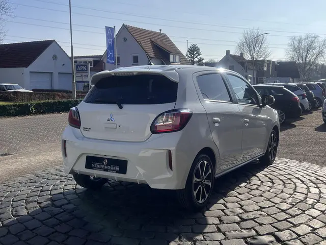 Mitsubishi Space Star 1.2 Instyle 2023 Benzine 4