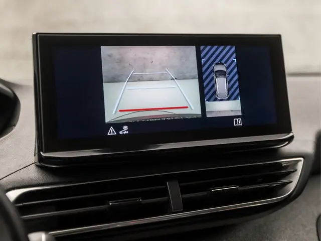 Peugeot 3008 1.2 PureTech Allure Sport 2021 Benzine 18