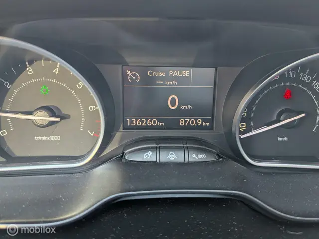 Peugeot 208 1.2 VTi Urban Soul 2013 Benzine 10