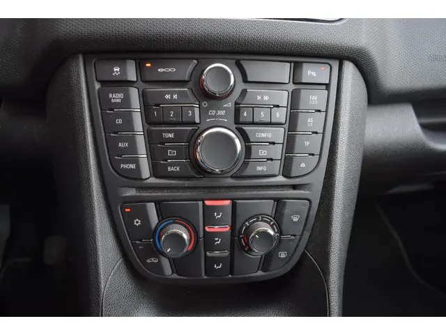 Opel Meriva 1.4 Berlin 2014 Benzine 10