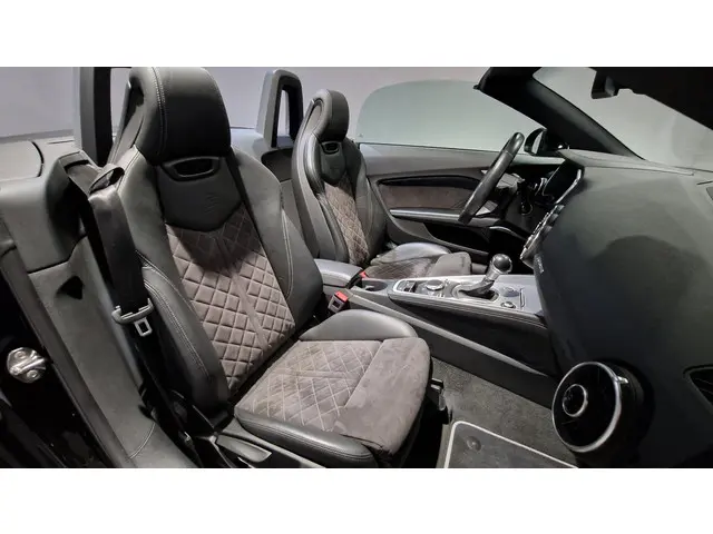 Audi TT 3