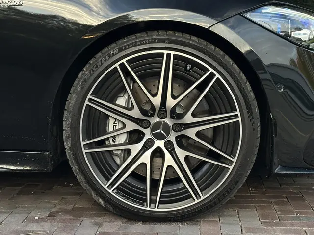 Mercedes-Benz C-Klasse AMG 43 4MATIC 2024 Benzine 10