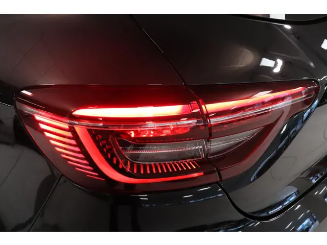 Renault Clio 1.0 TCe Intens 2019 Benzine 25