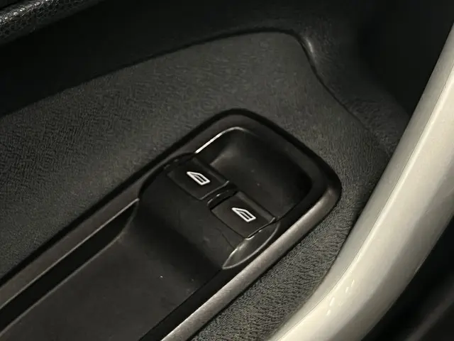 Ford Fiesta 1.25 Titanium 2013 Benzine 12