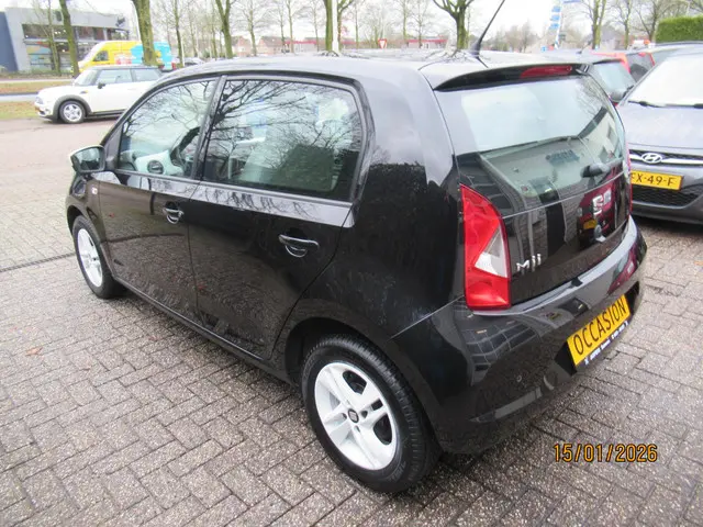 SEAT Mii 1.0 Sport Intense 2014 Benzine 4