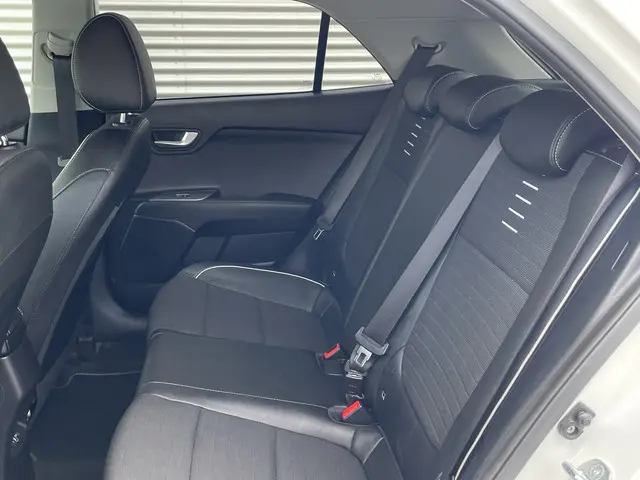 Kia Rio 1.0 T-GDi MHEV GT-Line 2023 Hybride Benzine 11