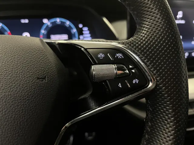 Škoda Octavia 1.0 e-TSI Sport Business 2022 Benzine 39