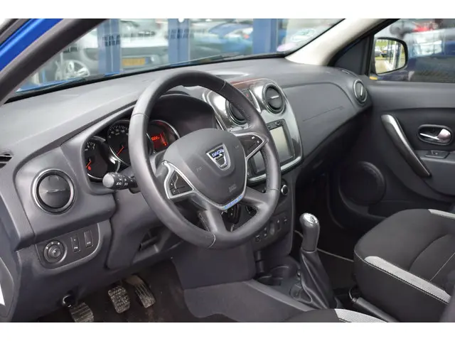 Dacia Sandero Stepway 0.9 TCe SL 2017 Benzine 12