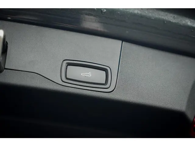 Porsche Taycan Cross Turismo 4 93 kWh 2021 Elektrisch 44