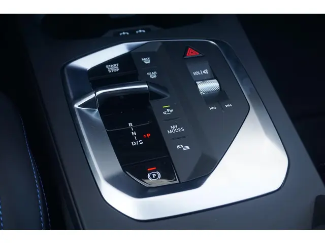 BMW 2 Serie Gran Coupé M235 xDrive 2026 Benzine 23