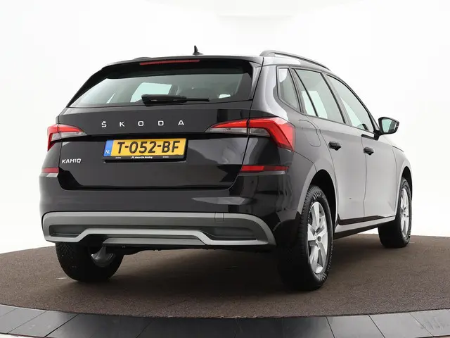 Škoda Kamiq 1.0 Tsi 110pk Ambition 2023 Benzine 6