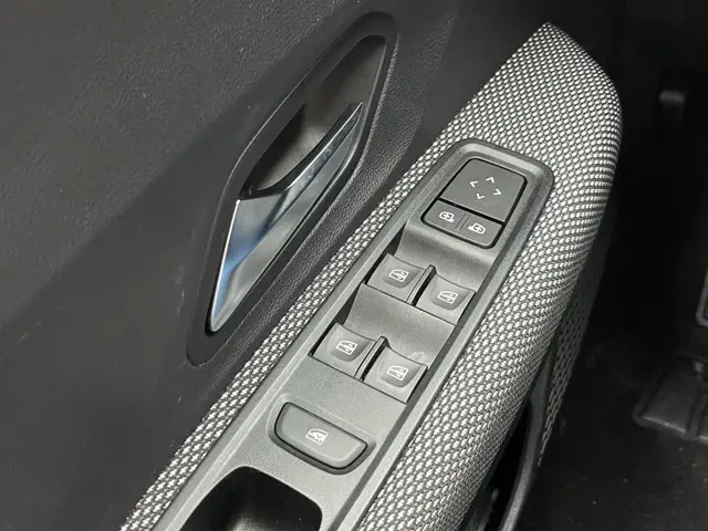 Dacia Sandero 1.0 TCe 90 Comfort 2023 Benzine 19