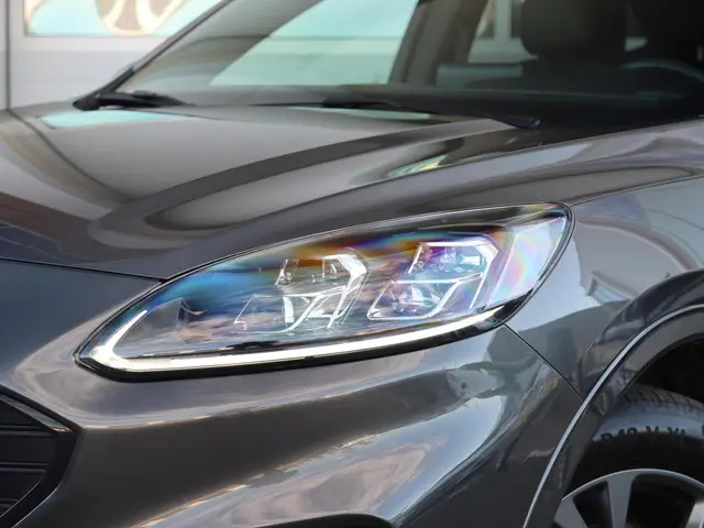 Ford Kuga 2.5 PHEV 225PK ST-Line X 2022 Hybride Benzine 47