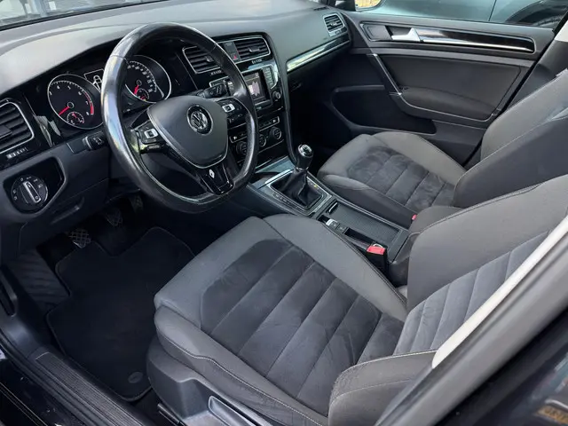 Volkswagen Golf 1.4 TSI Highline 2013 Benzine 13