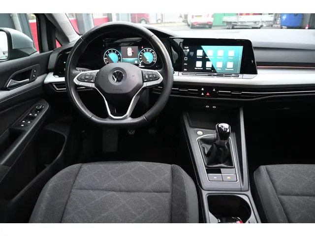 Volkswagen Golf Variant 1.0 TSI Life 2021 Benzine 23