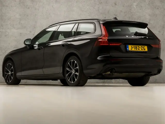Volvo V60 2.0 B3 Momentum Sport 2020 Hybride Benzine 3