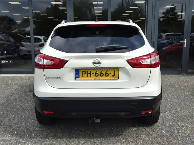 Nissan QASHQAI 1.2 Tekna 2017 Benzine 19