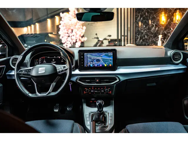 SEAT Ibiza 1.0 TSI FR|NAVI|CLIMATE|LIMITED 2022 Benzine 14