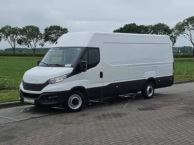 Iveco Daily 35S14 2023 Diesel 2