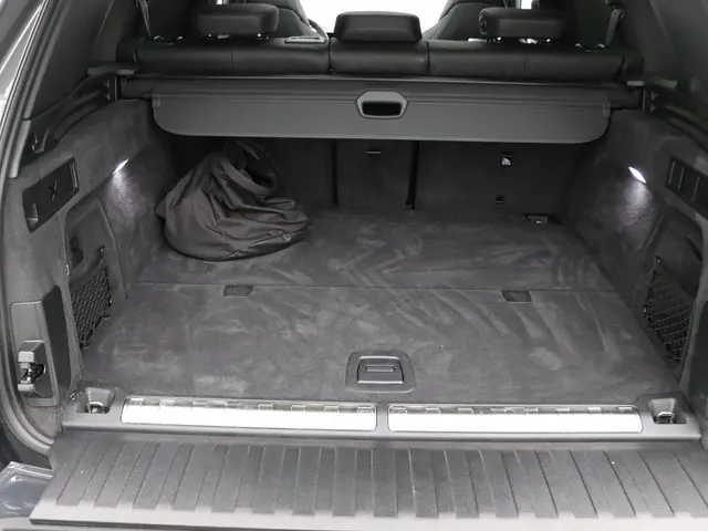 BMW X5 xDrive50e 2024 Hybride Benzine 28