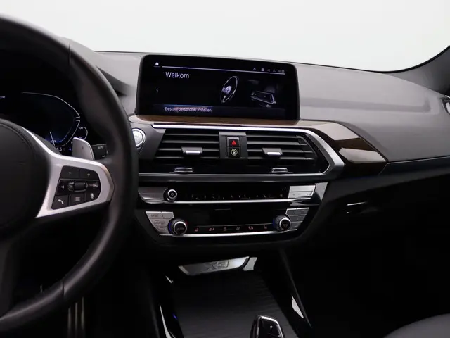BMW X3 xDrive30e 2020 Hybride Benzine 15
