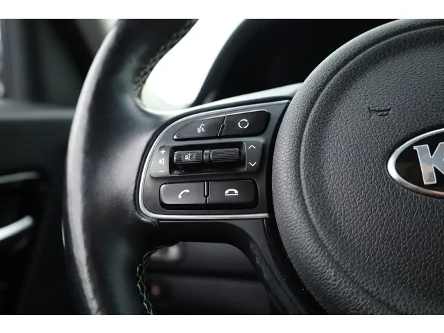 Kia e-Niro ExecutiveLine 64 kWh 2019 Elektrisch 11