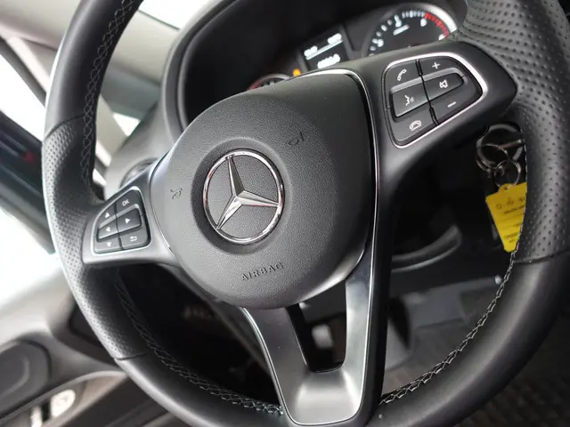 Mercedes-Benz Vito 114 CDI Lang 2024 Diesel 27