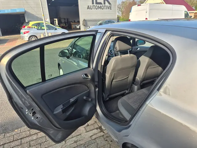 Opel Corsa 1.2-16V BlitZ Navi Nap 2014 Benzine 12