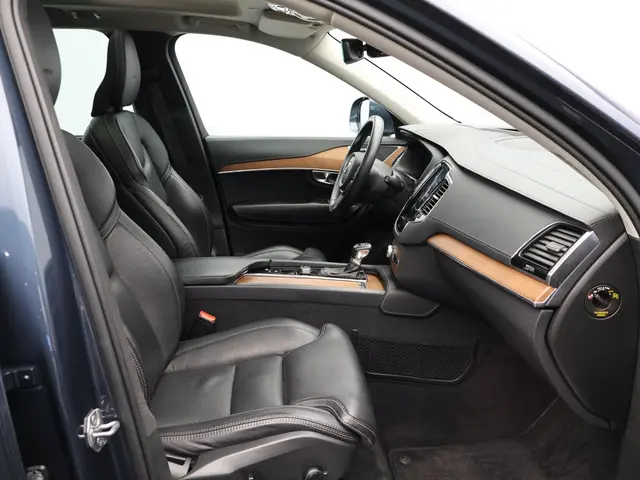 Volvo XC90 T5 250PK AWD Inscription 2019 Benzine 10